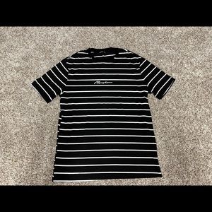 Mens Small Graphic Black Tee